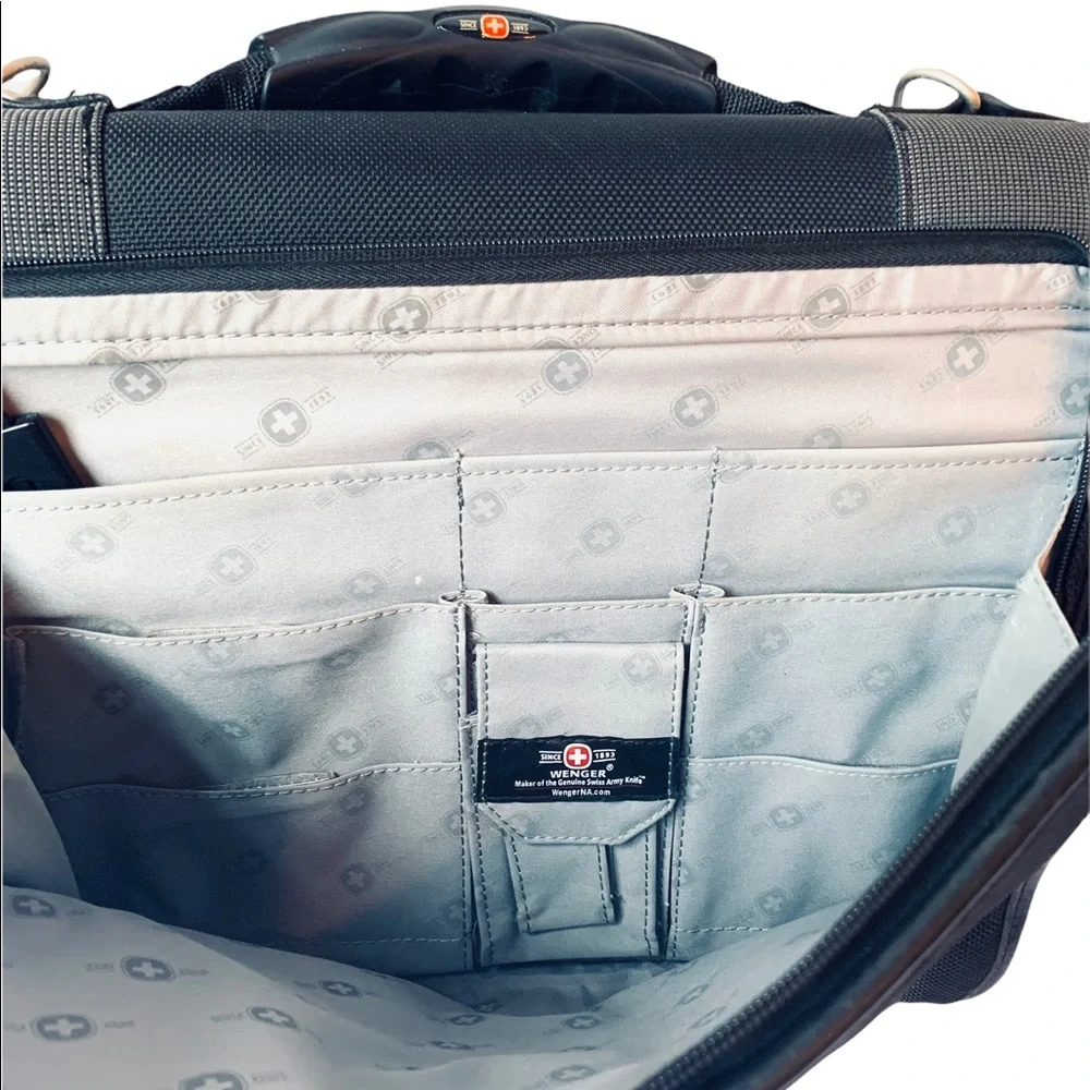 SwissGear Swiss Army Padded Laptop Briefcase Bag